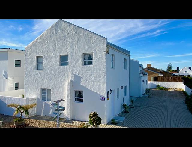 5 BEDROOM HOUSE FOR SALE IN DWARSKERSBOS
